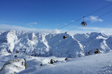 Skiurlaub zum kleinen Preis: Mit dem Fernbus nach Tirol